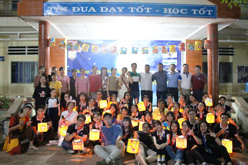 Ánh Trăng Yêu Thương: Hoạt động tài trợ trung thu 2019 của DHLaw